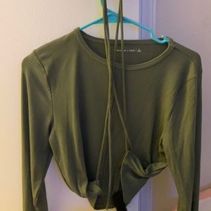 Abercrombie tie crop